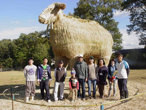​中央の白い帽子の方が宮島先生です。の画像