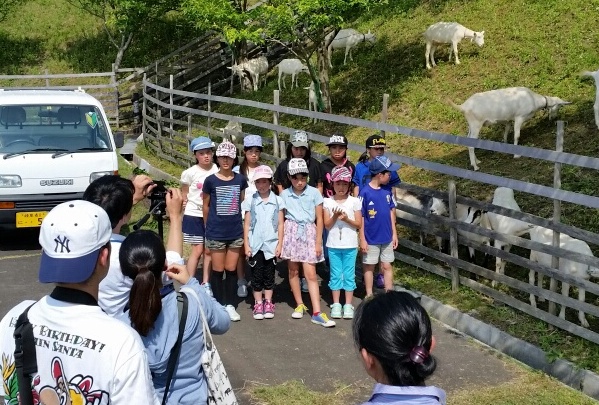 さくら広場での撮影のようすの画像
