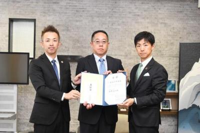 『株式会社丸和建設安全協力会』より令和6年能登半島地震への災害義援金の受領式(日本赤十字社岐阜県支部美濃加茂市地区の地区長として)