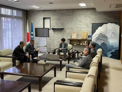 宮川成次関税務署長らとの面談