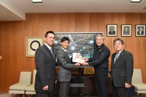 株式会社西田技巧より市立山之上小学校へ『大型天井ファン』の寄贈式