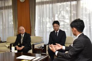 フィリピンパブ嬢の社会学(原作者の中島弘象氏らと面談)