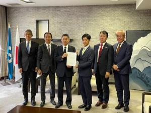 美濃加茂商工会議所より令和6年度予算編成に対する要望書の受理