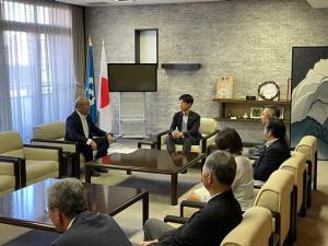 市議会公明党より令和6年度予算要望書の受理