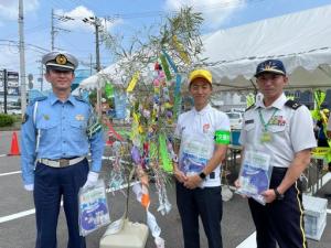 交通安全啓発活動（人波作戦）参加