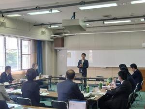 市小中学校長会にて講演