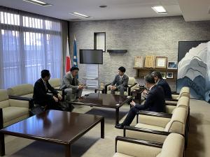公室での面談写真