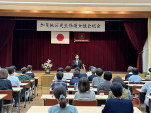 総会での挨拶写真