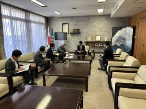 公室での面談写真