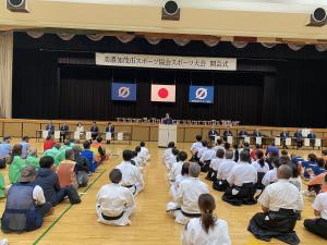 開会式での挨拶写真