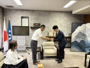 寄附受領式写真