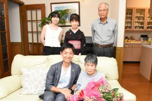 100歳訪問の写真
