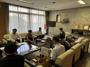 公室での面談写真