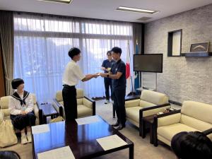 公室での面談写真
