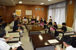 公室での面談写真
