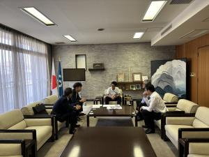 公室での面談写真