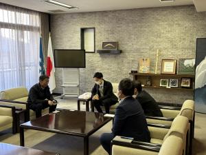 公室での面談写真