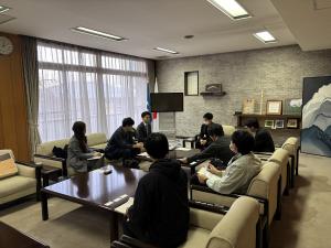 公室での面談写真