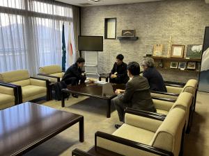 公室での面談写真
