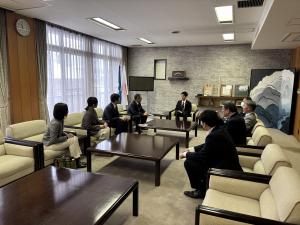 公室での面談写真