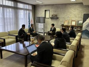 公室での面談写真