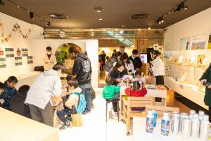 WhiteえきNight　屋内写真