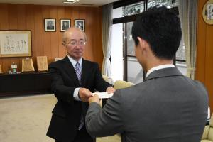 兼山副市長辞令交付