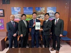 永井学国土交通大臣財務官