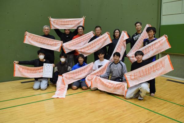 男子優勝 下米田チーム